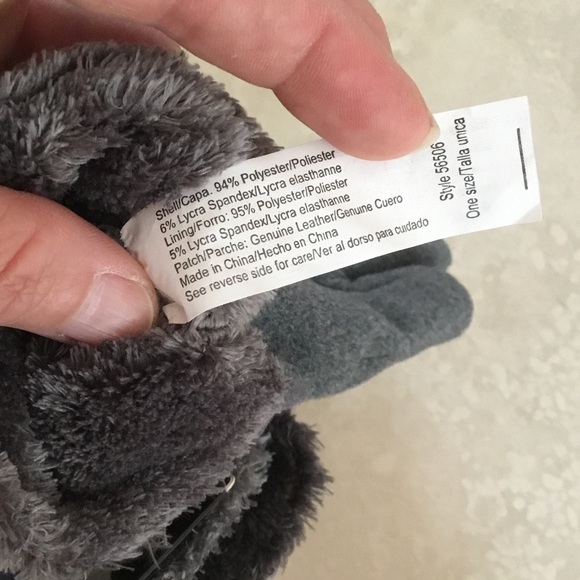 Isotoner Women’s Smart Touch Gloves - Picture 9 of 9